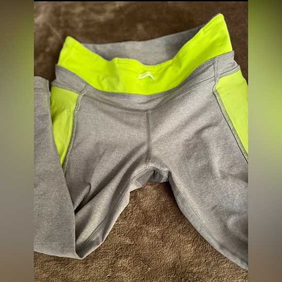 LULULEMON PASSION CROP CROPS II HEATHERED SLATE HSL LUXTREME 17” W6E01S SZ 4 - Picture 10 of 11